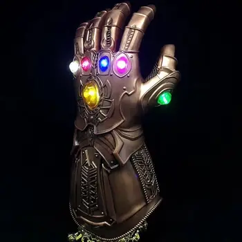 1:1 Marvel Keršytojas Begalybės Karo Infinity Pirštinė LED Šviesos Thanos Pirštinės Cosplay Veiksmų Skaičius, Žaislai