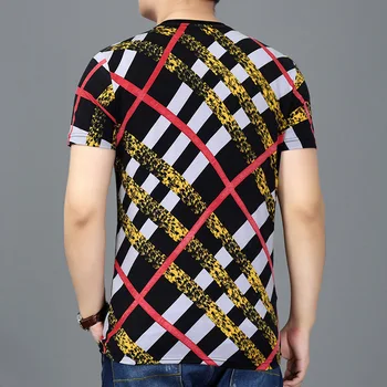 3D Veikia arklio modelis dryžuotas skaitmeninis spausdinimas mados trumpas rankovės marškinėliai Vasaros 2018 m., minkštas patogus kokybės marškinėliai vyrams