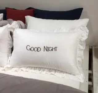 Anglų laiškas išsiuvinėti baltos spalvos užvalkalas nėrinių susiėmę pagalvę padengti lova miegoti pagalvės užvalkalą namų