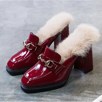 Aukštos obcasie batų moterų 2020 nauja rudens žiemos visas rungtynes, storas obcasie Baotou plaukuotas pusė šlepetės mados išorinis dėvėti тапочки