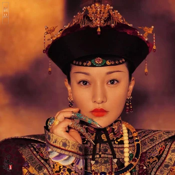 Chiu, Xun Zhou Čing Imperatorienė Dragon Suknelė Karališkosios Siuvinėjimo Kostiumas ir tiara moterų Naujausią TV Žaisti RuYi Karališkoji Meilės Rūmuose
