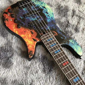 Custom shop custom elektrinė gitara, mėlyna ir raudona liepsna, 2020 naujas modelis, karšto pardavimui, pritaikoma logotipas ir formos. Nemokamas pristatymas.
