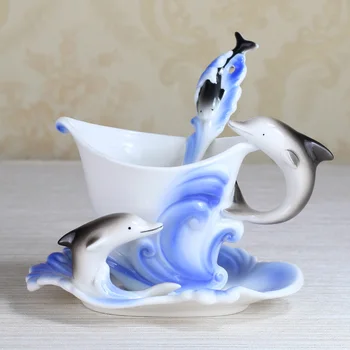Geriausia Elegantiškas Spalvos Keramikos Delfinai Emalio Kavos Puodelis Porcelianas Kostiumas Arbatos Vandens Dinkware Puodelis Puodelis Ir Lėkštelė Su Šaukštu Rinkinys