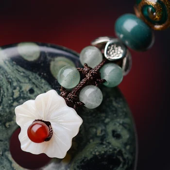 Ilgos grandinės karoliai etninės lašas pakabukas ,white shell gėlių, žalios akys, natūralaus akmens ,rankų darbo mados vintage papuošalai moterims