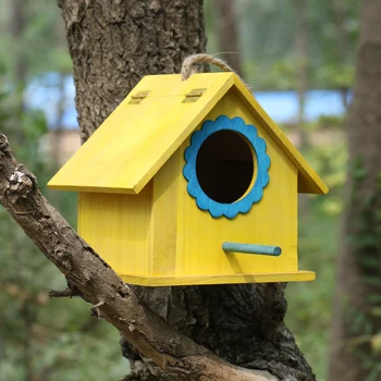 Lauko paukštis namas medinis pearl žvirblis, paukščių namai, medienos lizdavietes apdailos paukštis narve veisimo lauke ZP4021507