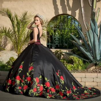Meksikos vestido de 15 años 2020 Juoda Quinceanera Suknelės su Siuvinėjimo Saldus 16 Suknelė Reljefiniai Sijonas vestidos de xv años