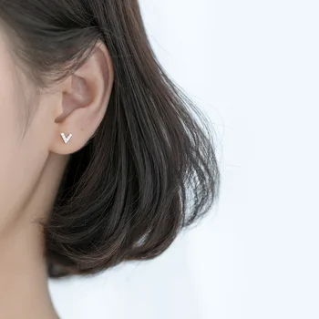 Mielas stud auskarai moterims S925 sidabro V raidę formos ausies spenelio pierce fine jewelry Aišku, cirkonis pasisekė abėcėlė ausų priedų
