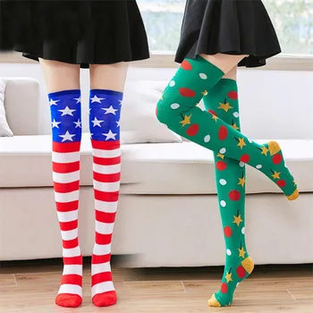 Moterų spalvinga dryžuotas kojinės kolegijos studentai merginos atostogų šalis medvilnės kelio kojinės Virš kelio Kalėdų Helovinas kojinės