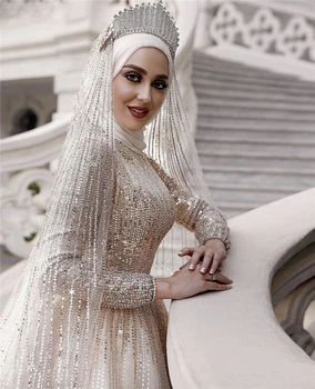 Musulmonų Hijab Šalikas 2020 Dramblio Kaulo Vestuvių Suknelės Ilgomis Rankovėmis Senovinių Vestuvių Suknelė Sparkle Prabangūs Blizgančiais Mariage Nuotakos Suknelė Dubajus