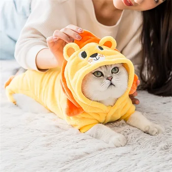 Nauja rudens ir žiemos šuns šauniuoju drabužius Helovinas animacinių filmų mažai liūtas katė katė pet drabužiai, Rūbai šuo