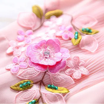 Naujas Atvykimą iki 2017 m. Vasaros Moterų Mados Gėlių Siuvinėjimas Rankovių Mini Suknelė Moterų Mielas Deimantai Akių Kratinys Slim Suknelės