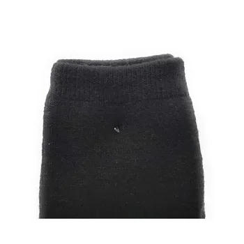 Pakuotėje yra 3 poros kojinių vyrams žiemos vilna, juodas, vienas dydis 40 - 45