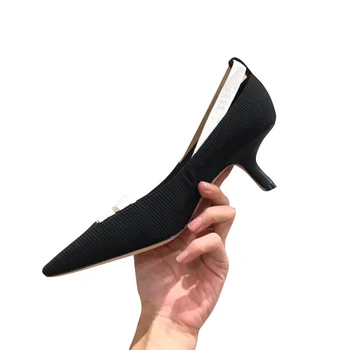 Prancūzijos verslo moterų batai yra labiausiai vertas klasikinio stiliaus 9.5 cm aukščio kulnas, kvadratinė galva, spalvų minkšta oda viršutinė