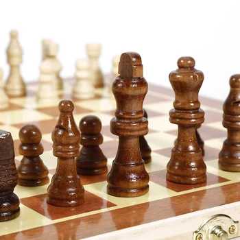Sulankstomas Medinis Tarptautinės Šachmatų Rinkinį Vienetų Rinkinys stalo Žaidimas Juokingas Žaidimas Chessmen Surinkimo Nešiojamų Valdybos kelionės žaidimai