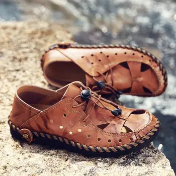 Vasaros sandalai vyrams 2021 naują atvykimo natūralios odos paplūdimio vyrų batai vientisos spalvos nėriniai-up vyras avalynė atsitiktinis lauko vyrai sandalai