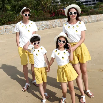 šeimai atrodo, mama, dukra, tėvas, sūnus derinti drabužius baltos medvilnės trumpomis rankovėmis šeimos t shirt girls geltona atsitiktinis trumpas kelnes