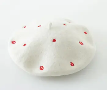 Žiemos Moteris Gryna vilna beretė Raudona širdis lūpų siuvinėjimo Bžūp Žiemą Šilta Moteris Britų Stiliaus Lady Dailininko variklio Dangčio Moters skrybėlę